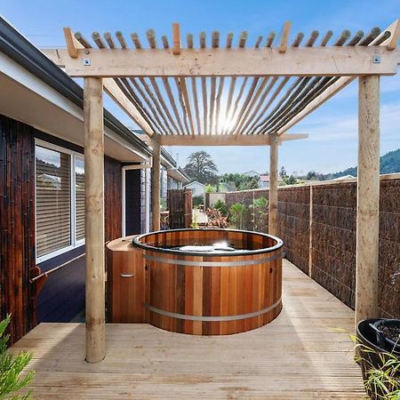 The Purple House - Ohakune Home With Spa Pool Extérieur photo