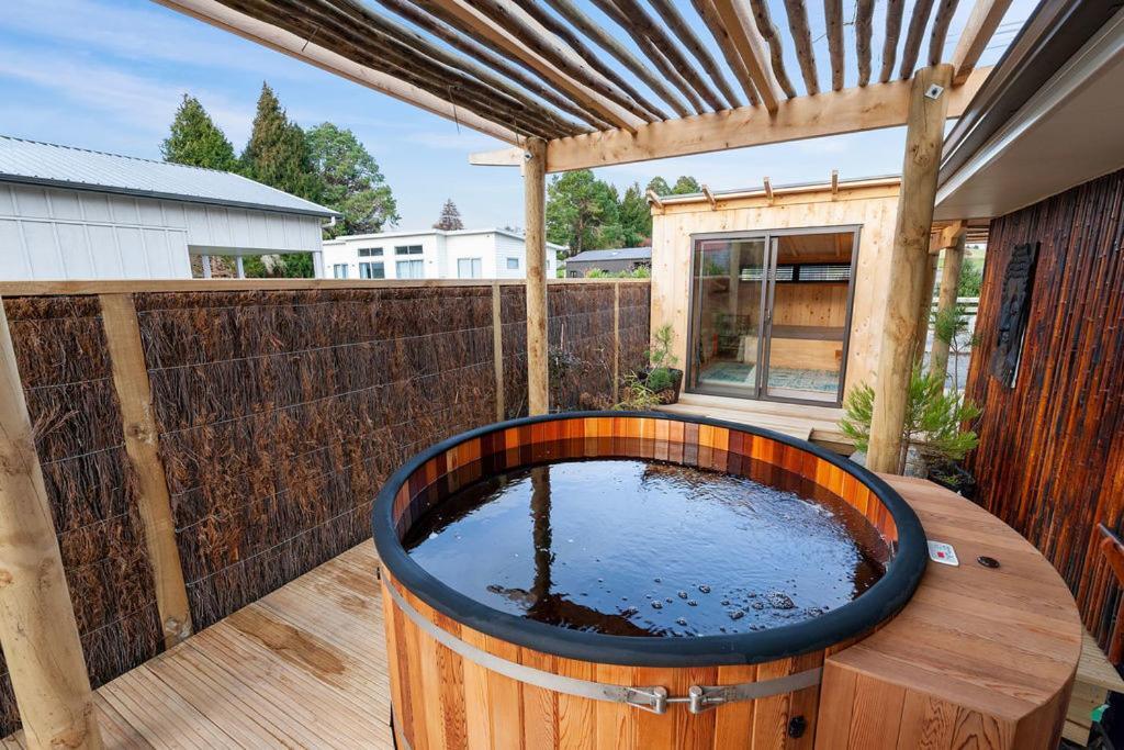 The Purple House - Ohakune Home With Spa Pool Extérieur photo